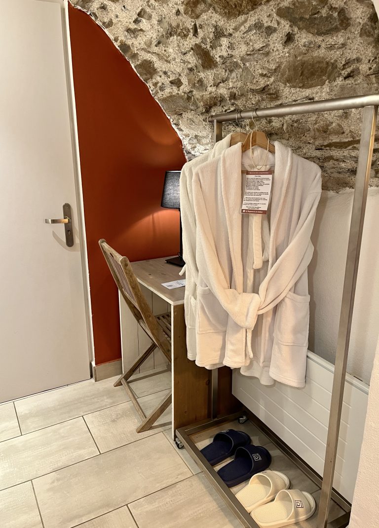 chambre voûtée rêve de braises magnanerie camias